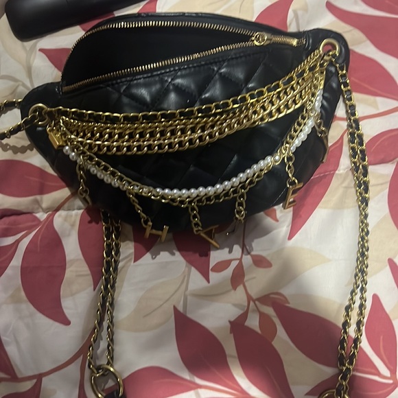 Beautiful Fanny pack - Picture 2 of 3